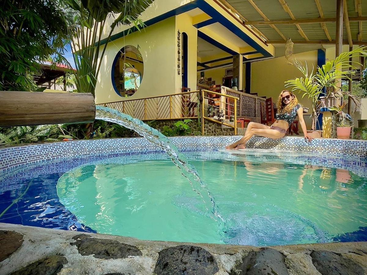 Blue Moon Guesthouse Puerto Princesa Esterno foto