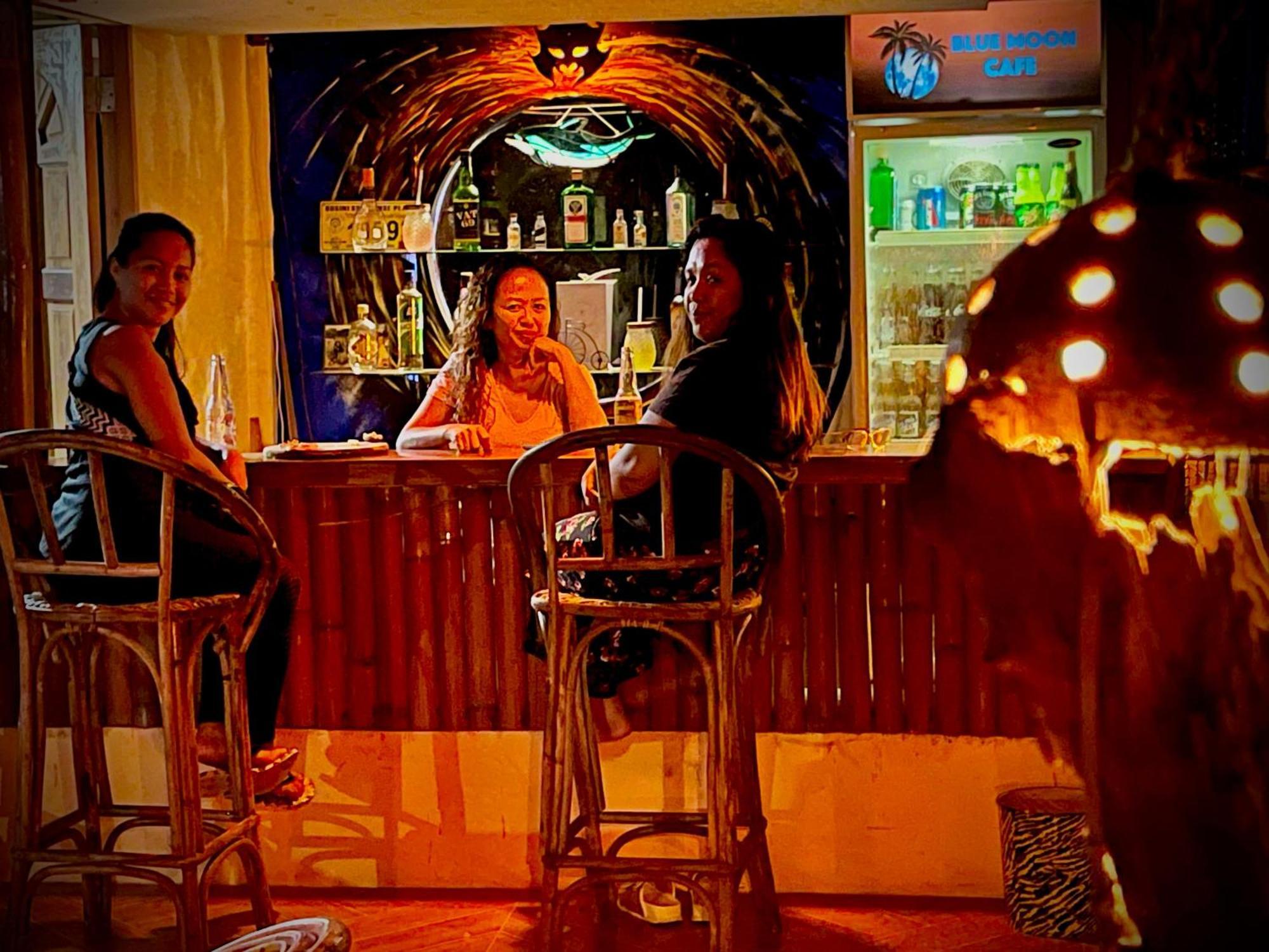 Blue Moon Guesthouse Puerto Princesa Esterno foto